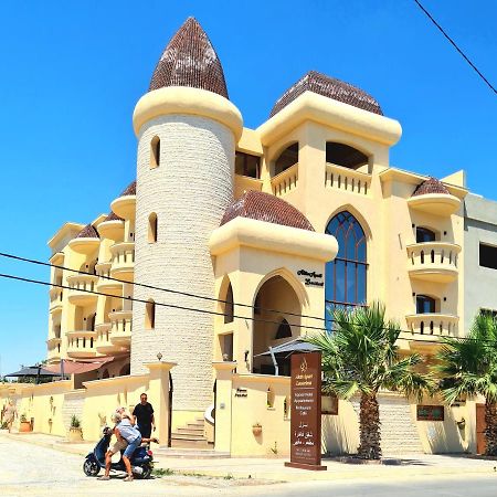 Mahdia - Baghdadi - Laourient Apartments, Restaurant, Cafe ภายนอก รูปภาพ