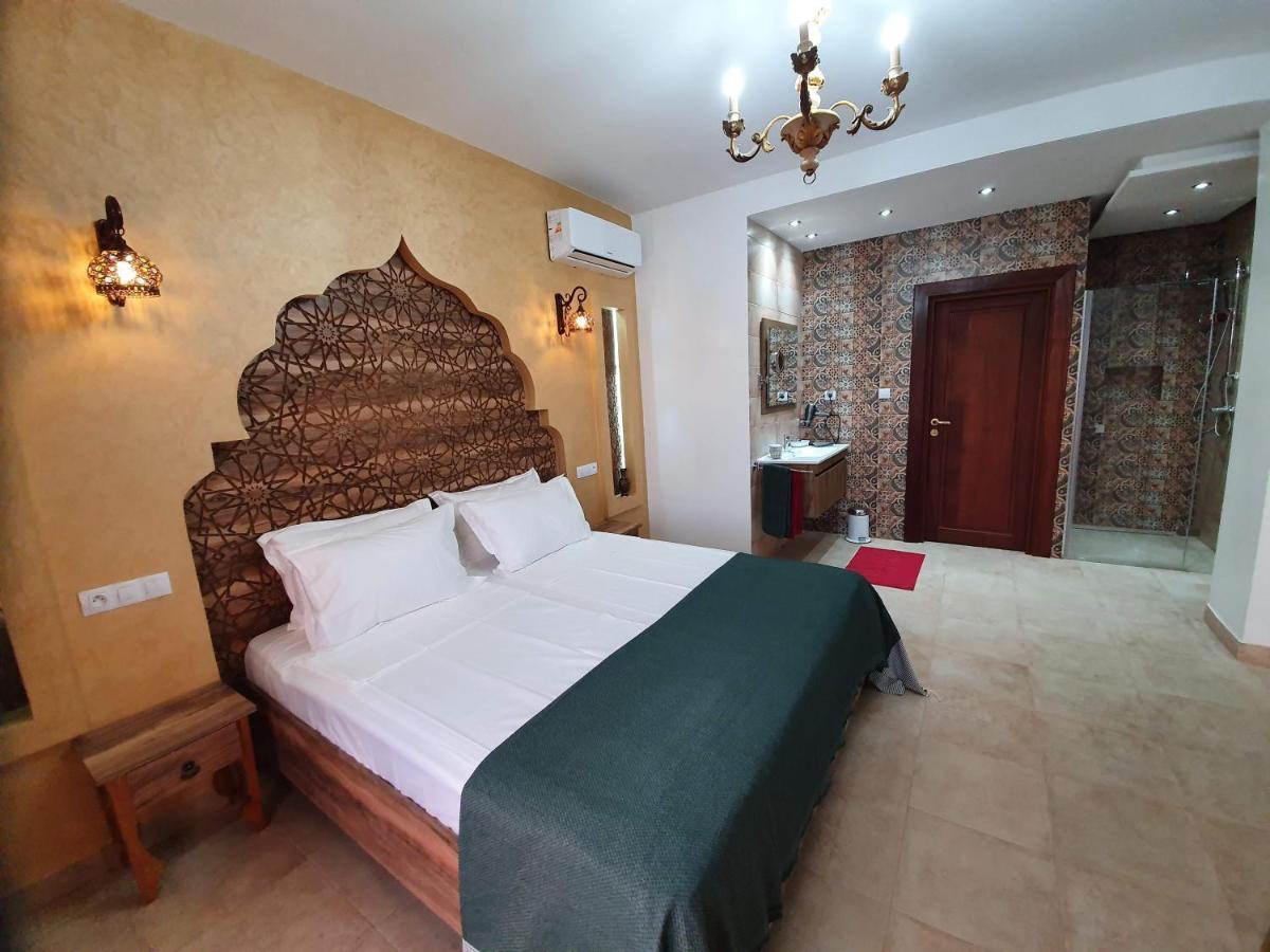Mahdia - Baghdadi - Laourient Apartments, Restaurant, Cafe ภายนอก รูปภาพ