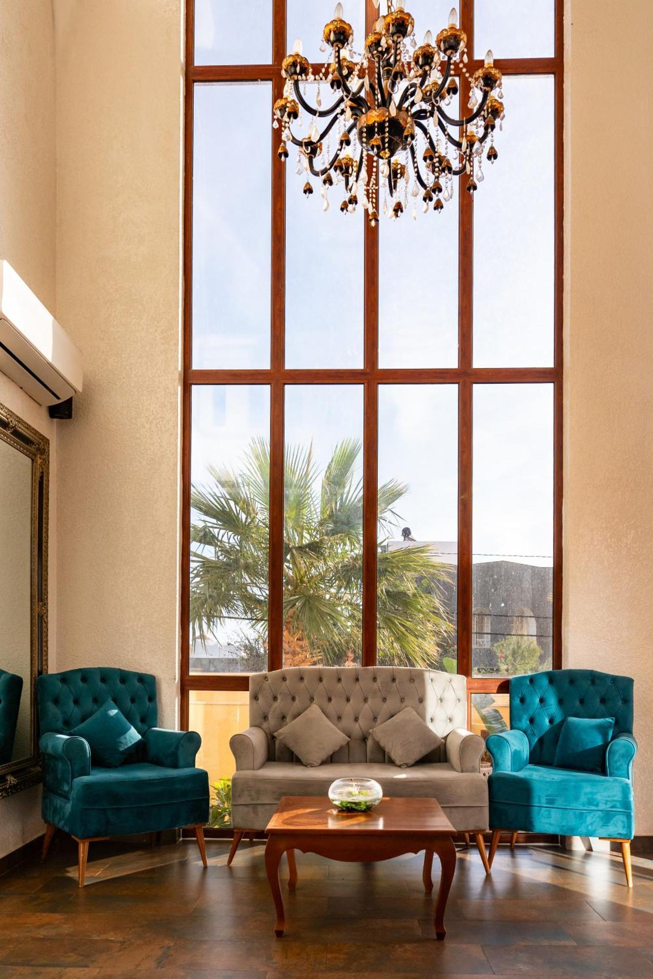 Mahdia - Baghdadi - Laourient Apartments, Restaurant, Cafe ภายนอก รูปภาพ