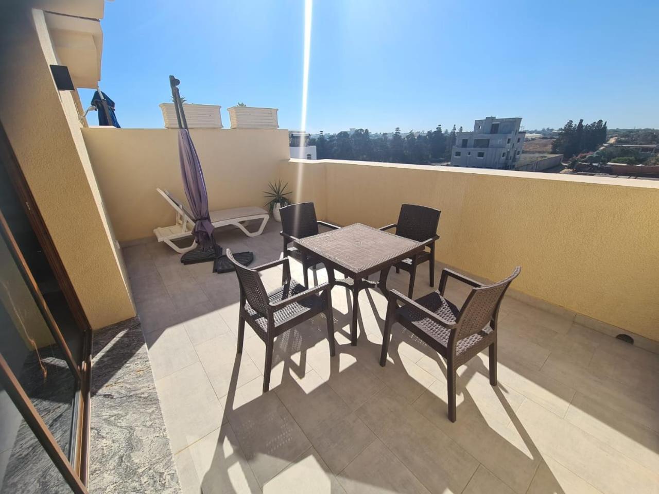 Mahdia - Baghdadi - Laourient Apartments, Restaurant, Cafe ภายนอก รูปภาพ