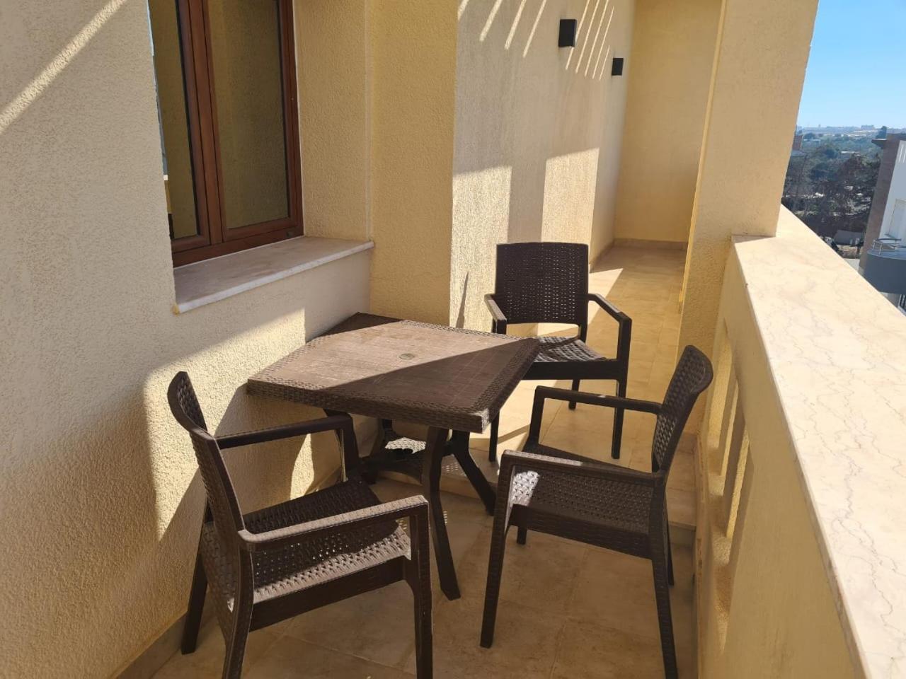 Mahdia - Baghdadi - Laourient Apartments, Restaurant, Cafe ภายนอก รูปภาพ