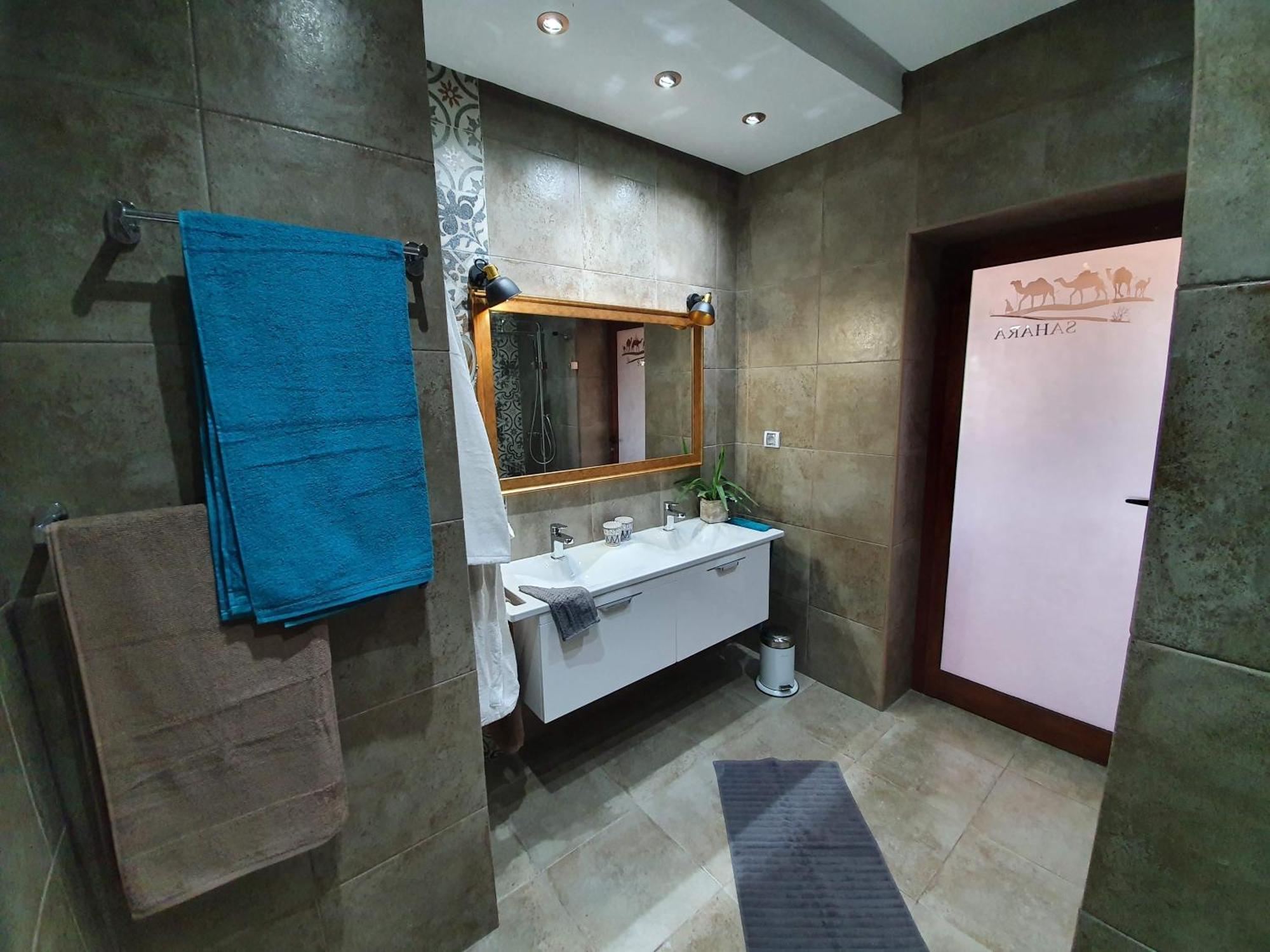 Mahdia - Baghdadi - Laourient Apartments, Restaurant, Cafe ห้อง รูปภาพ
